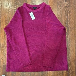 Express Women's Fuchsia Crewneck Sweater